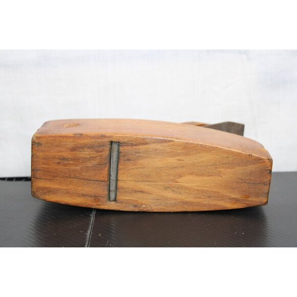 Auburn Tool Co. Wood Coffin Shaped Smoothing Plane - Picture 6 of 8